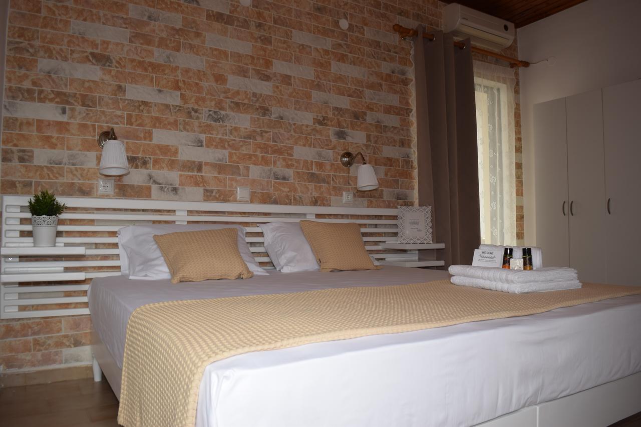 The Coast Aparthotel Anaxos Exterior photo